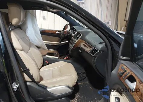 2015 Mercedes-Benz Gl 550 4Matic из США, поврежденный, VIN 4JGDF7DE6FA456548